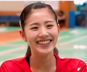 获选羽球头号美女！27岁日本名将胜黄雅琼，长相甜美成球迷女神 ...